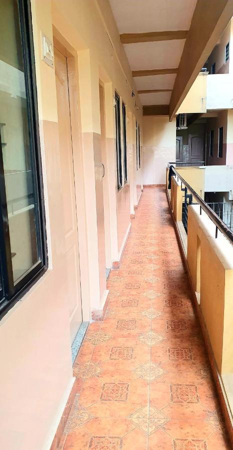 Hotel Veekay Residency Bangalore Exterior foto