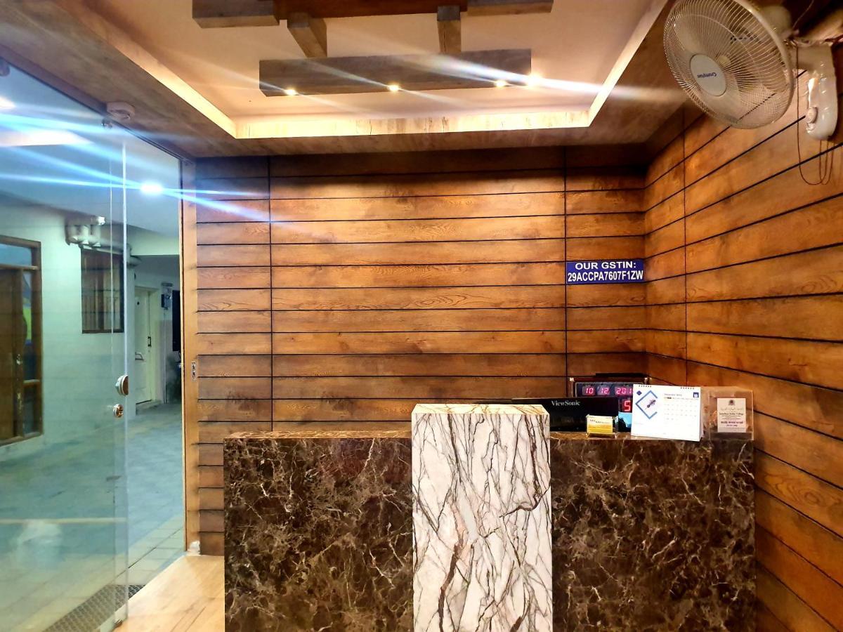 Hotel Veekay Residency Bangalore Exterior foto