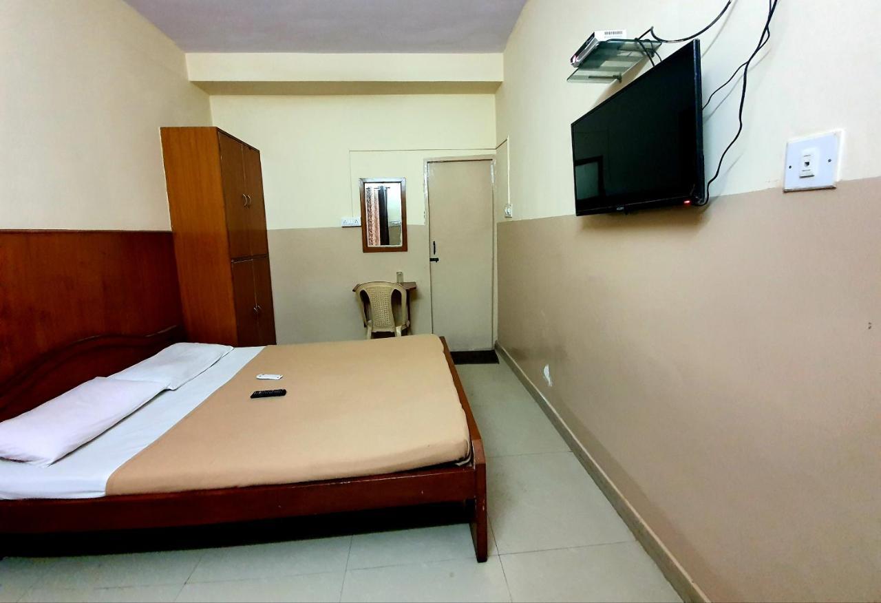 Hotel Veekay Residency Bangalore Exterior foto